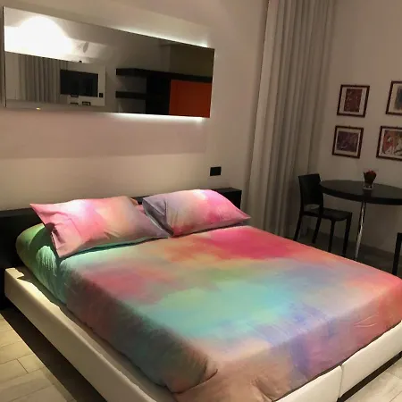 Hotel Blue Shades