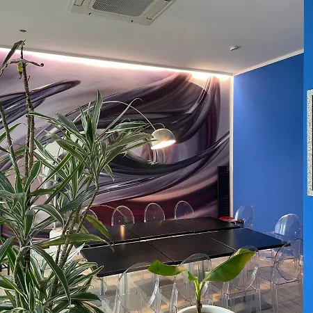 Ξενοδοχείο Blue Shades