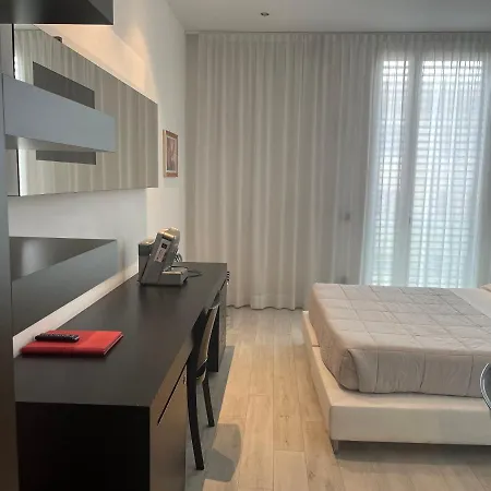 Blue Shades Ξενοδοχείο Πίζα