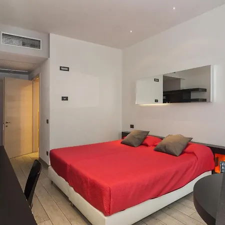 Ξενοδοχείο Blue Shades Πίζα