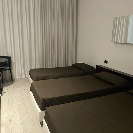 Blue Shades 4* Πίζα