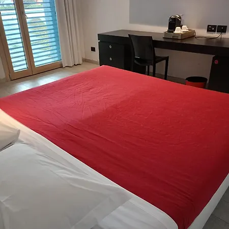 Hotell Blue Shades