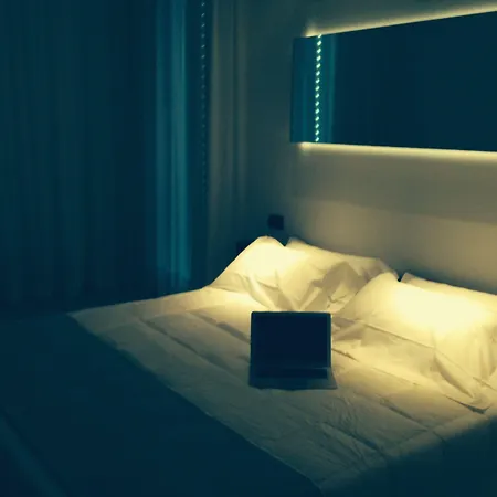 Ξενοδοχείο Blue Shades Πίζα