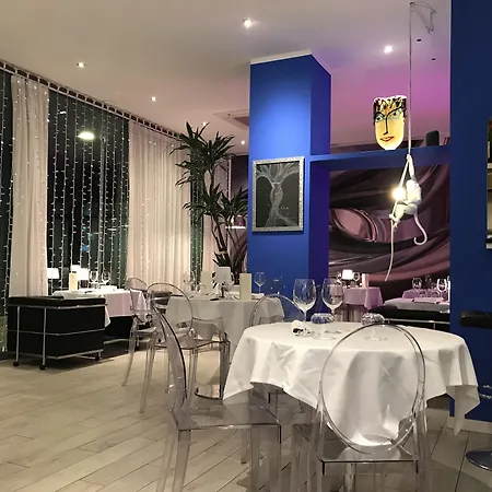 Ξενοδοχείο Blue Shades Πίζα