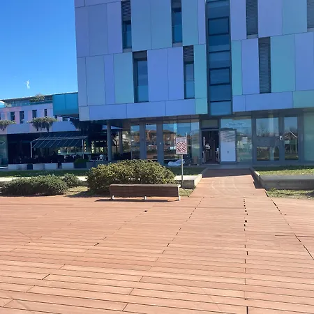 Blue Shades 4* Πίζα