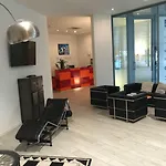 Blue Shades Hotel 4*